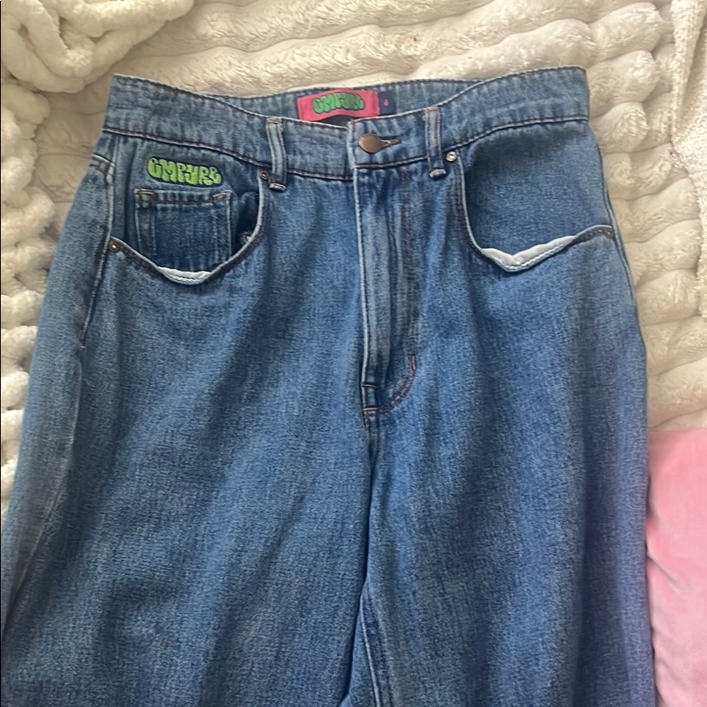 Empyre Jeans 

Size: 6/Medium